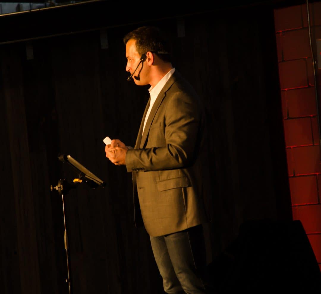 Eric Deschamps - Professional Speaker Ottawa