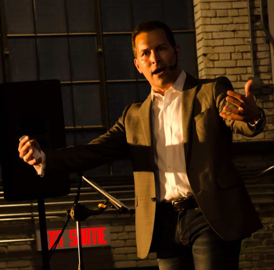 Eric Deschamps - Professional Speaker Ottawa
